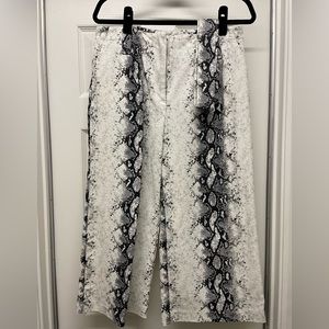 Cropped wide leg pants